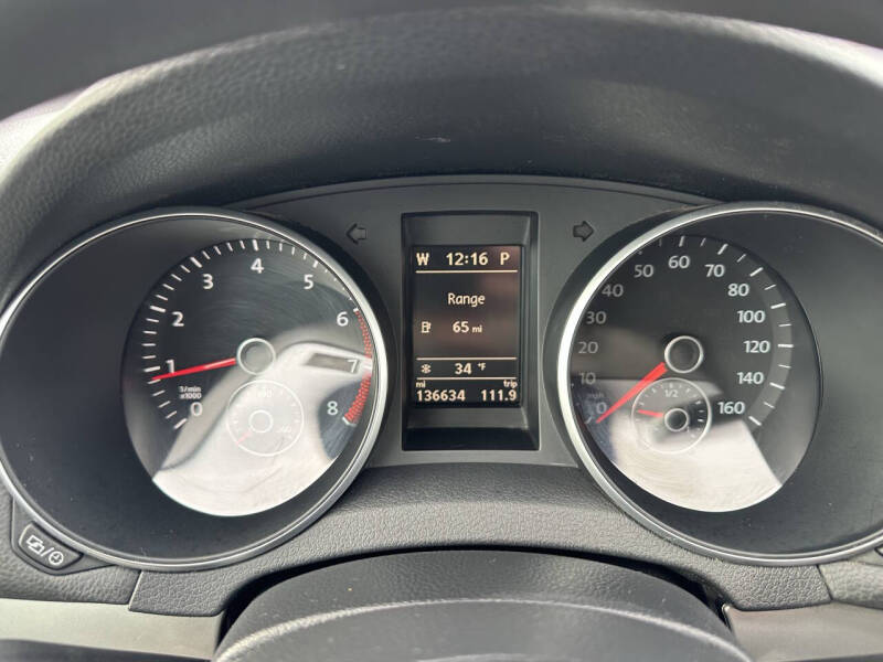 2014 Volkswagen Golf 2.5L PZEV