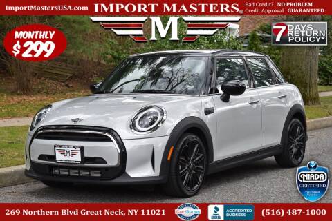2022 MINI Hardtop 4 Door for sale at Import Masters in Great Neck NY