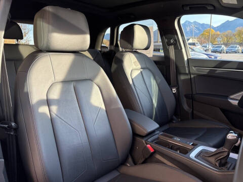 2024 Audi Q3 quattro S line Premium 45 TFSI