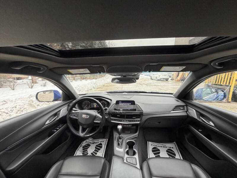 2023 Cadillac CT4 Luxury