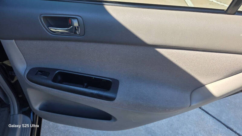 2006 Toyota Camry LE