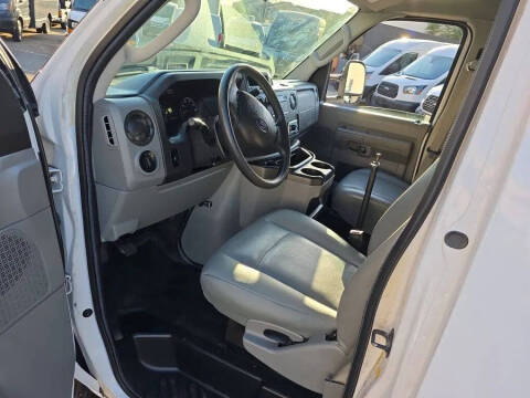 2011 Ford E-Series E-350 SD