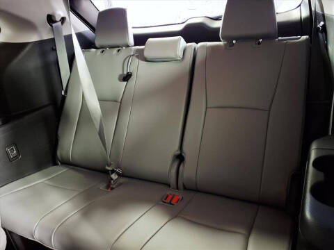 2024 Toyota Highlander Platinum