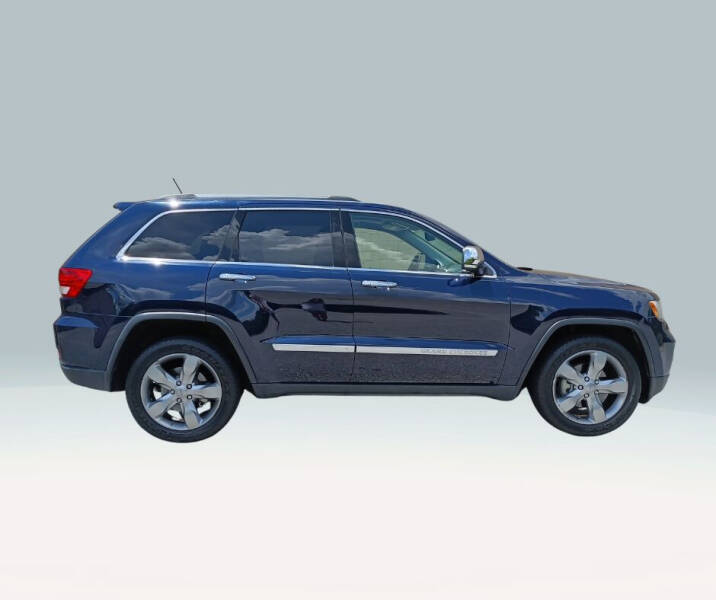 2013 Jeep Grand Cherokee Overland photo 4