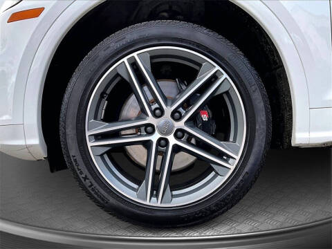 2019 Audi SQ5 3.0T quattro Premium Plus