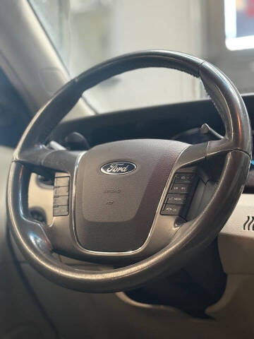 2012 Ford Taurus SEL