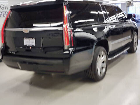 2019 Cadillac Escalade ESV Luxury