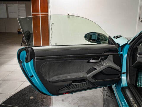 2024 Porsche 718 Cayman GT4 RS