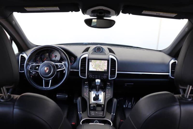 2018 Porsche Cayenne S