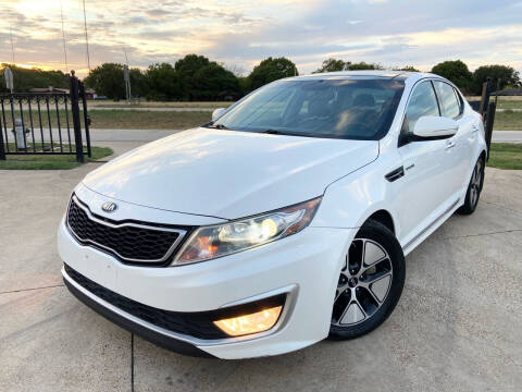 2013 Kia Optima Hybrid for sale at Texas Luxury Auto in Cedar Hill TX