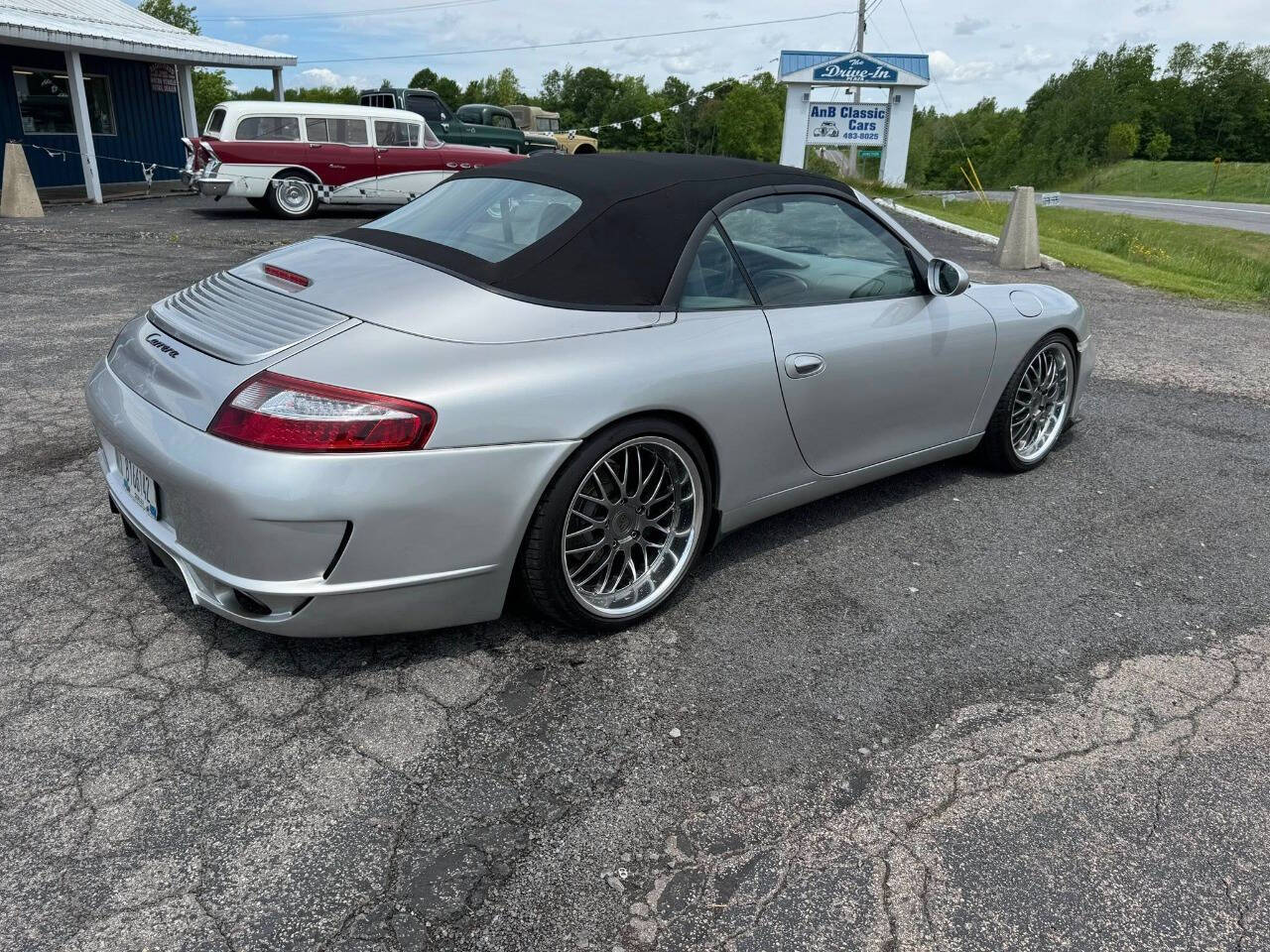 1999 Porsche 911 21