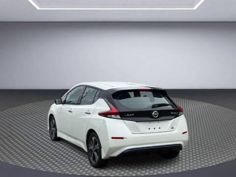 2022 Nissan LEAF SL PLUS