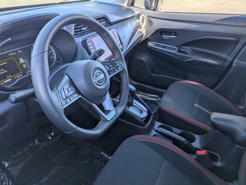 2025 Nissan Versa SR