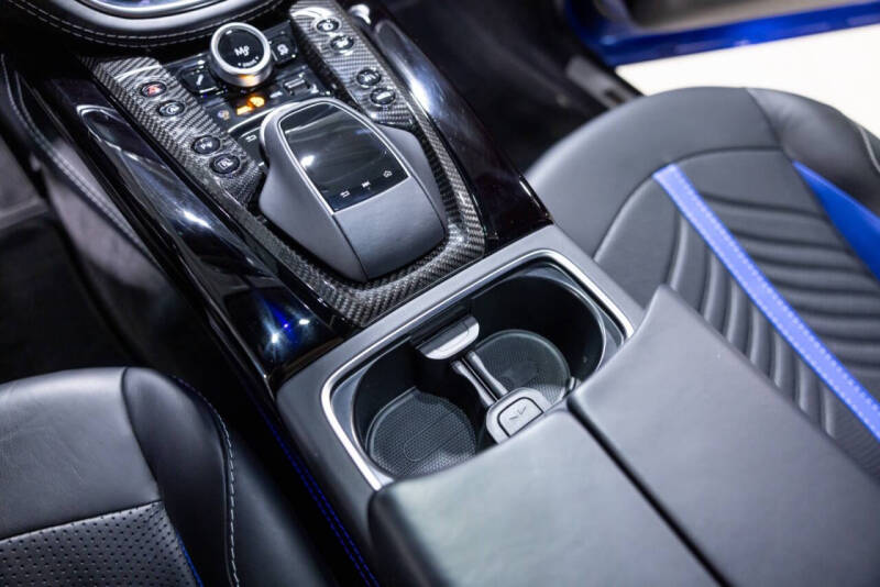 2023 Aston Martin DBX 707