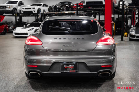2016 Porsche Panamera 4 Edition