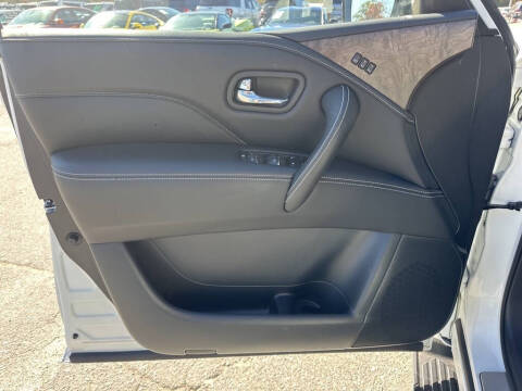 2023 Infiniti QX80 Premium Select