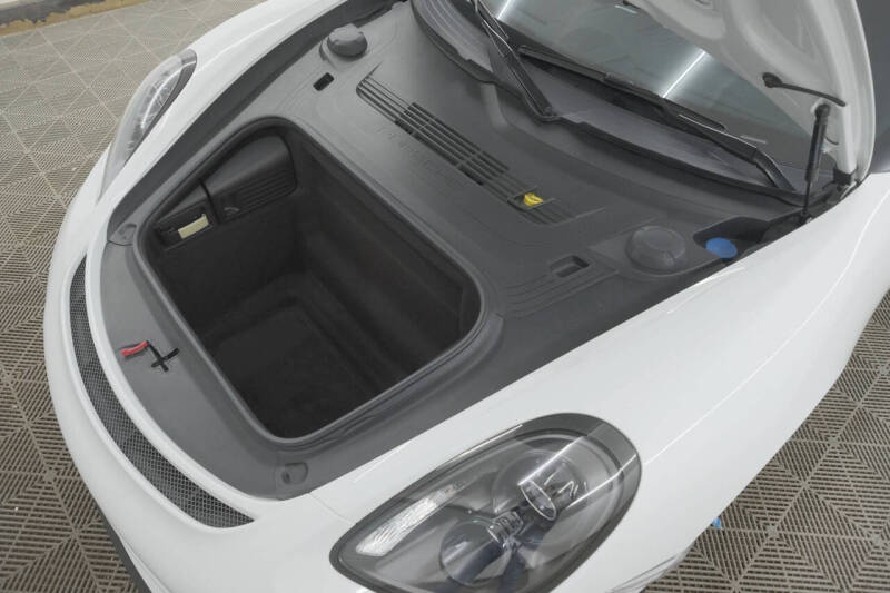 2016 Porsche Cayman GT4