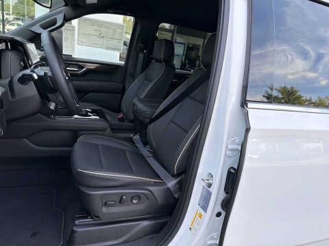 2025 GMC Yukon XL Elevation