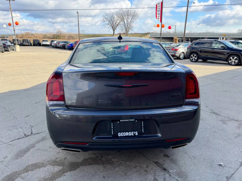 2023 Chrysler 300 S V6