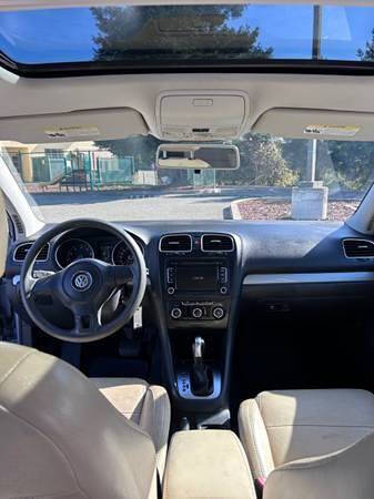 2012 Volkswagen Golf 2.5L PZEV