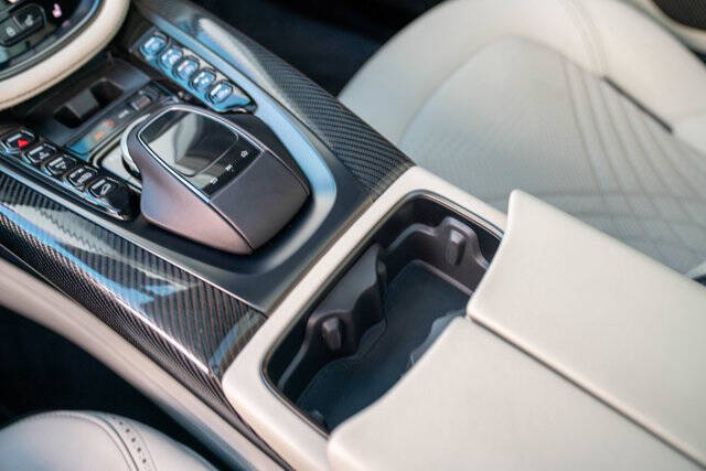 2021 Aston Martin DBX 25