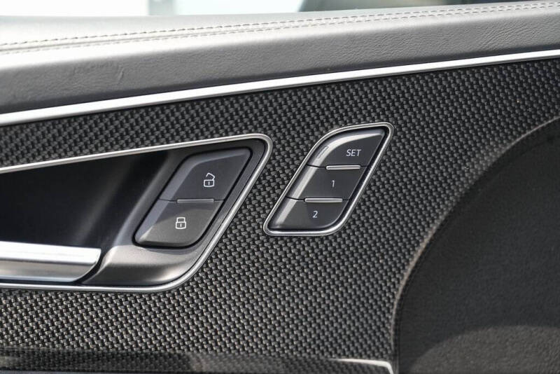 2022 Audi SQ8 4.0T quattro Prestige