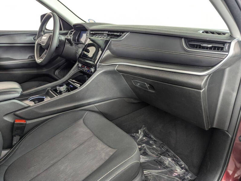 2024 Jeep Grand Cherokee Laredo