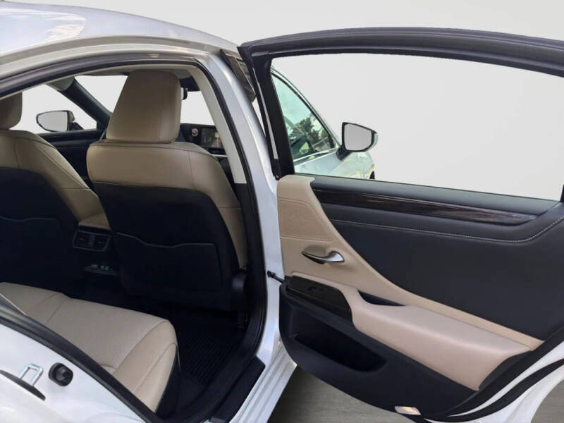 2020 Lexus ES 350