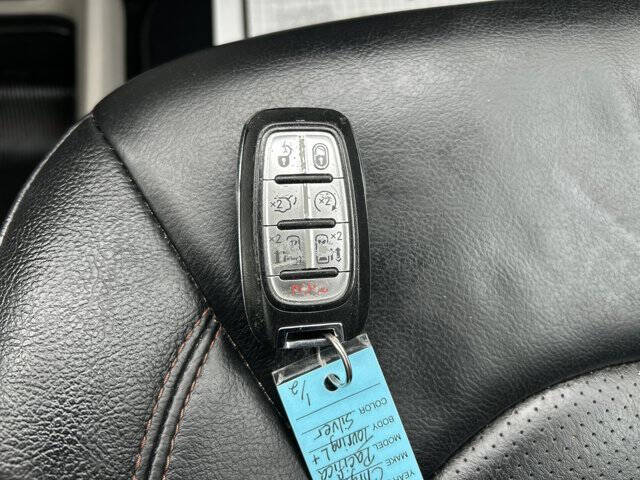 2017 Chrysler Pacifica Touring-L Plus