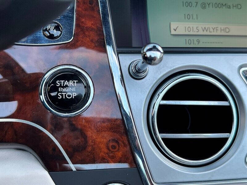 2016 Rolls-Royce Dawn 36
