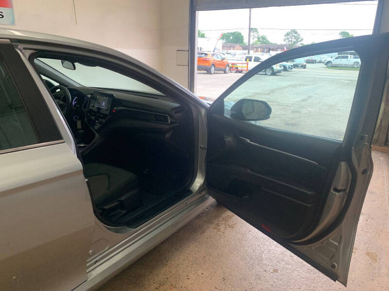 2024 Toyota Camry LE