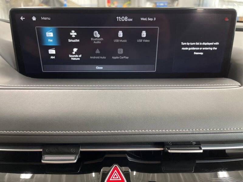 2023 Genesis G80