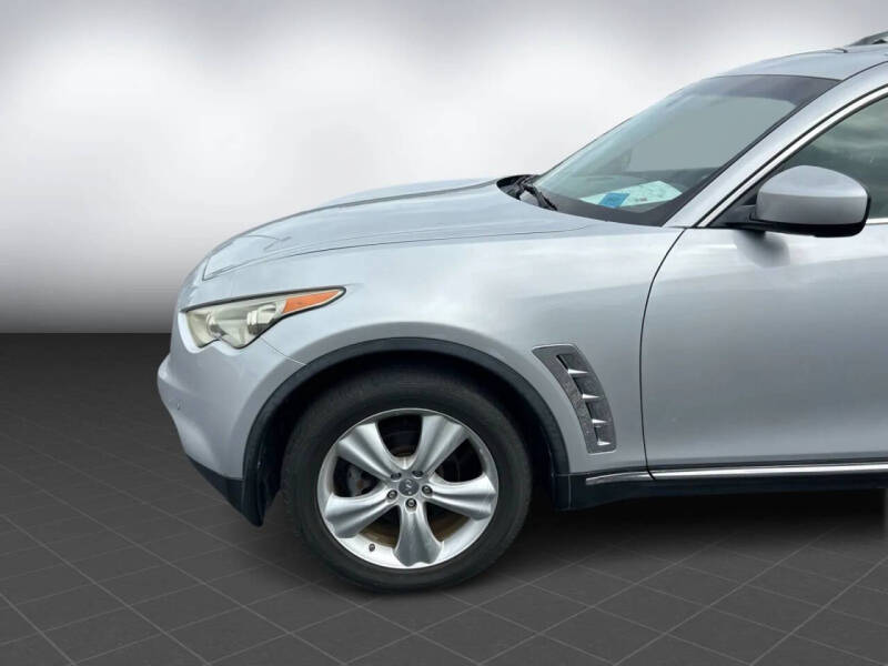2011 Infiniti FX35