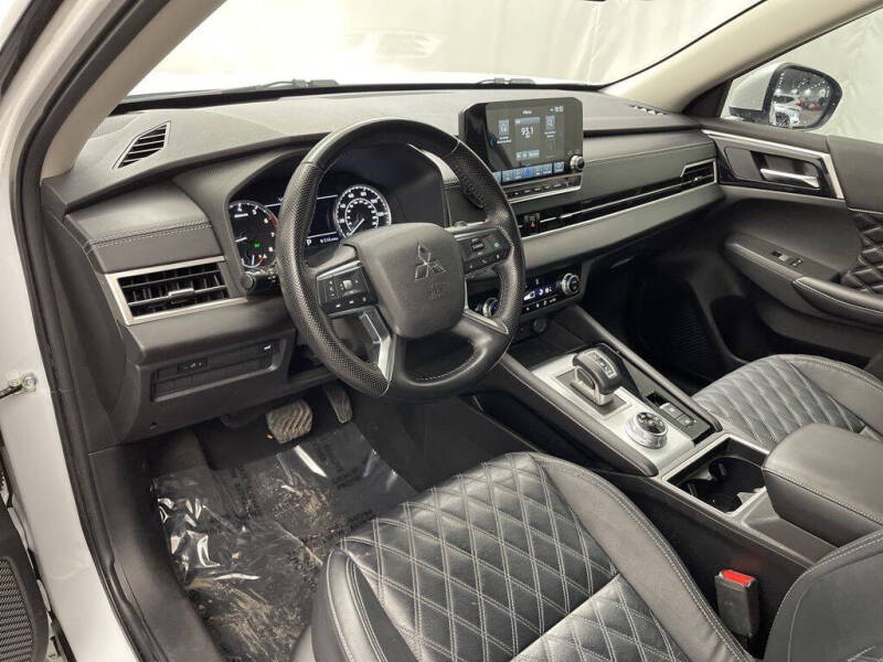 2022 Mitsubishi Outlander SEL