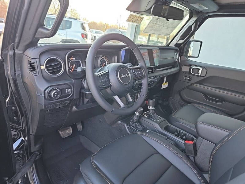 2026 Jeep Gladiator Sahara