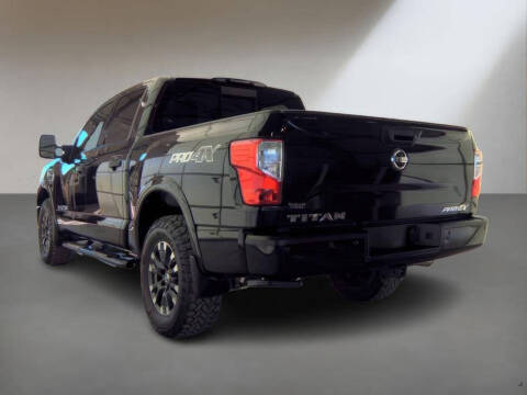 2017 Nissan Titan
