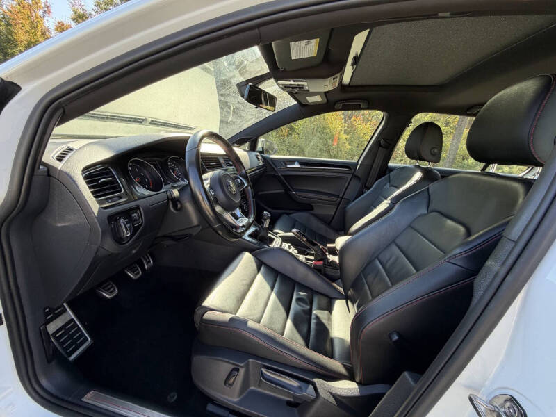 2017 Volkswagen Golf GTI SE