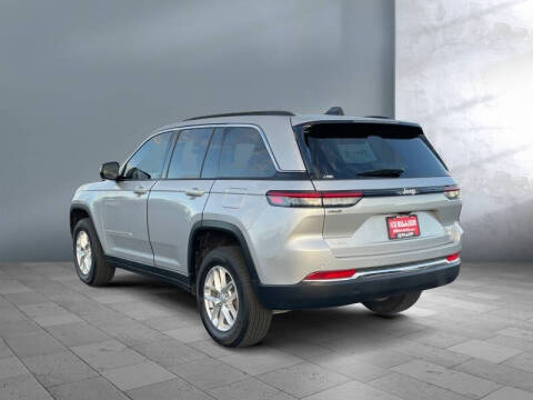 2024 Jeep Grand Cherokee Laredo X