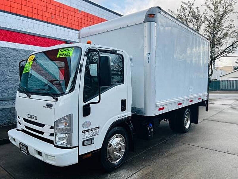 2015 Isuzu NPR DSL REG AT