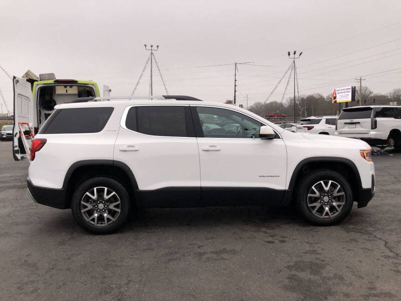 2023 GMC Acadia SLE