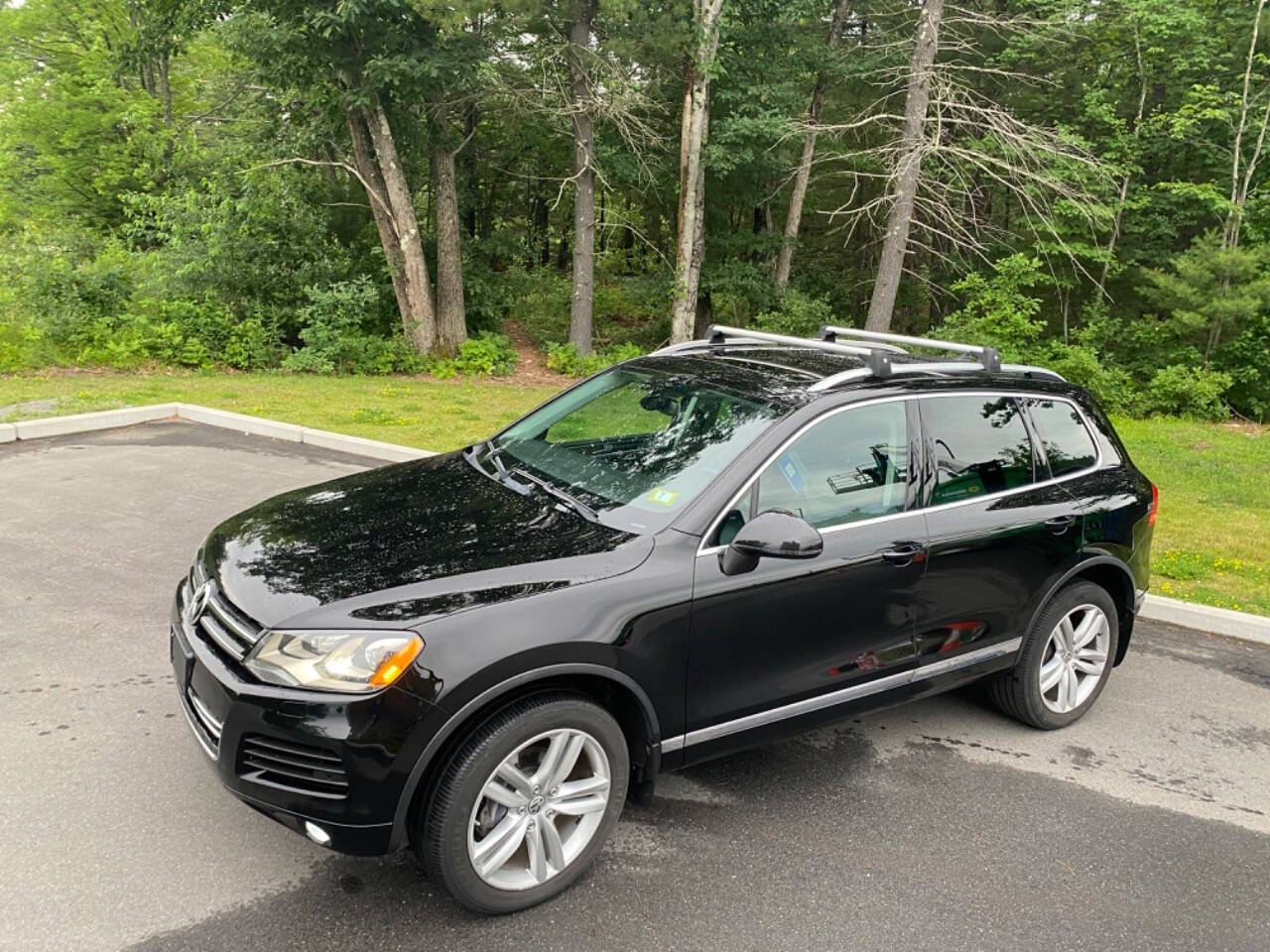 2014 Volkswagen Touareg for sale at WRIGHT MOTOR GROUP in Derry, NH