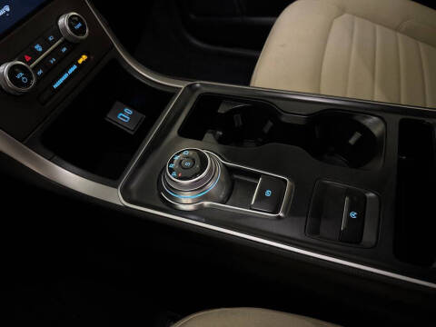 2021 Ford Edge SE