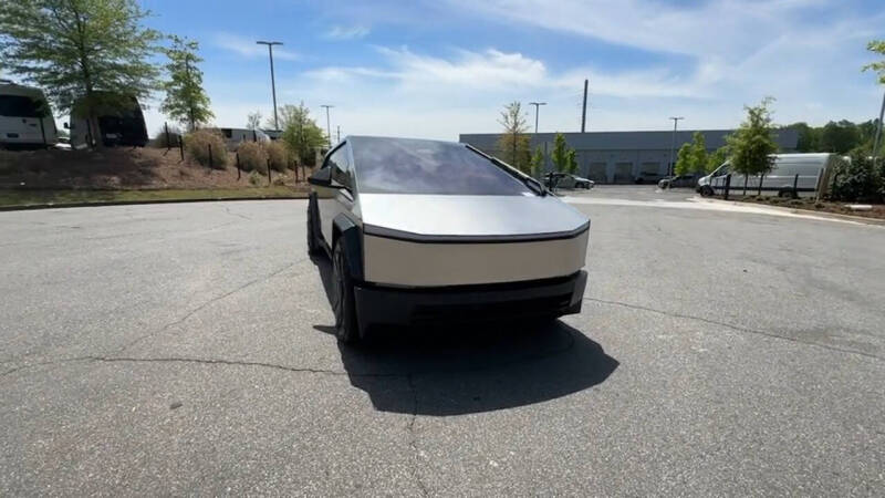 2024 Tesla Cybertruck