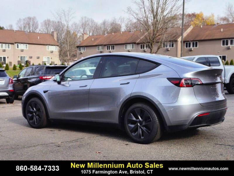 2025 Tesla Model Y Long Range