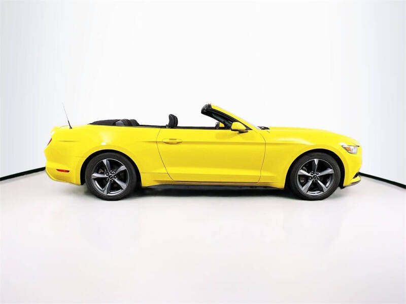 2016 Ford Mustang V6