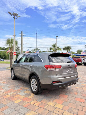 2017 Kia Sorento L