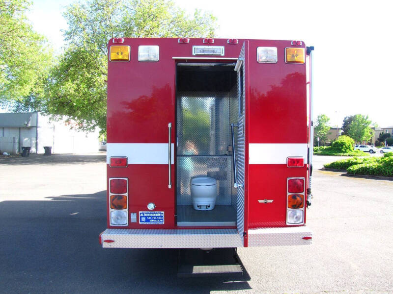2000 International 4900