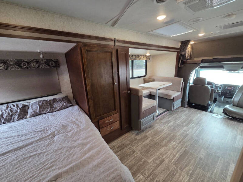 2017 Forest River Sunseeker