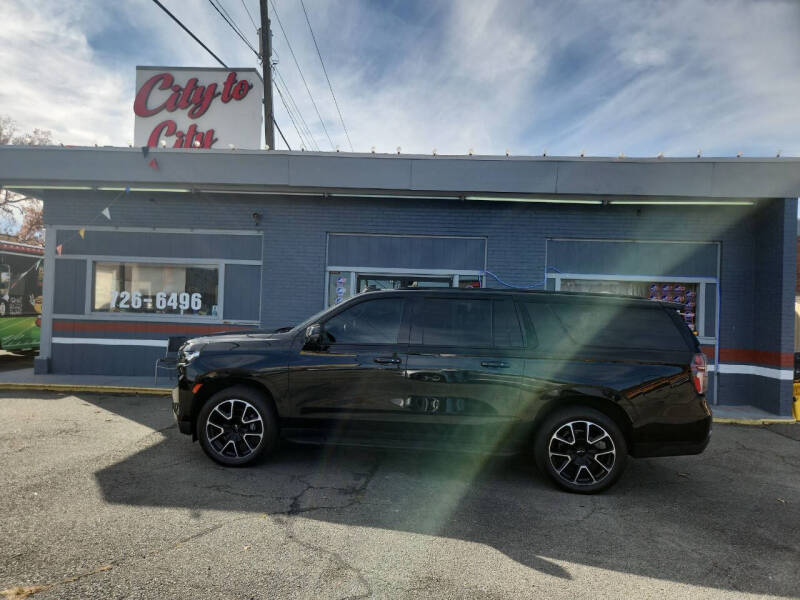 2021 Chevrolet Suburban RST's photo