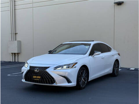 2022 Lexus ES 300h